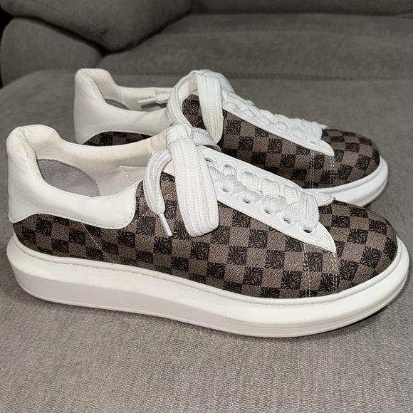 Brown Steve Madden Block Print Platform Sneakers - Picture 3 of 10